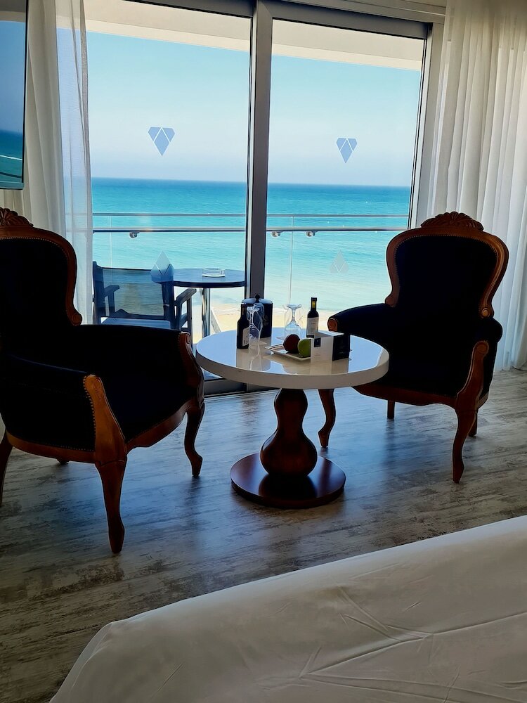 Фото The Ciao Stelio Deluxe Hotel