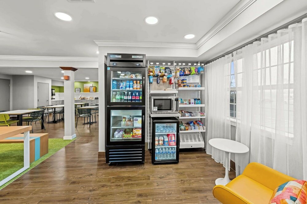 Фото Comfort Inn & Suites Airport Dulles - Gateway