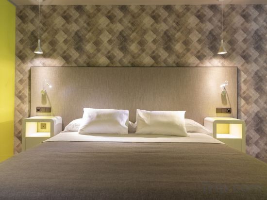 Фото Hotel Macia Sevilla Kubb