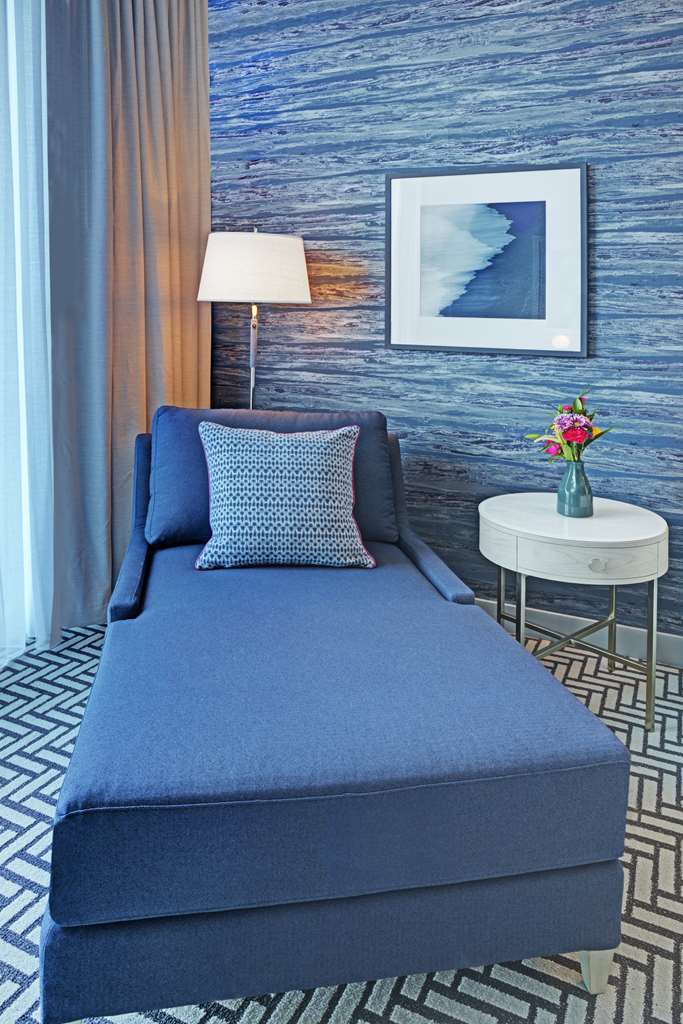Фото Hotel Maren Fort Lauderdale Beach, Curio Collection by Hilton