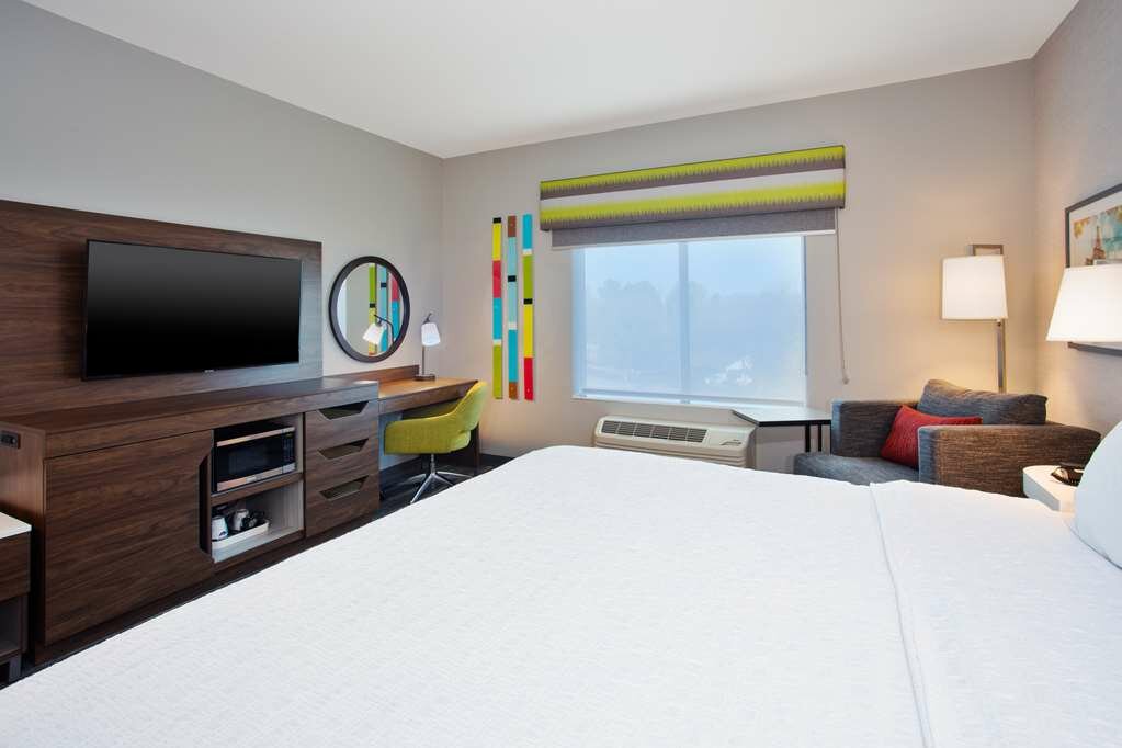 Фото Hampton Inn by Hilton Paris