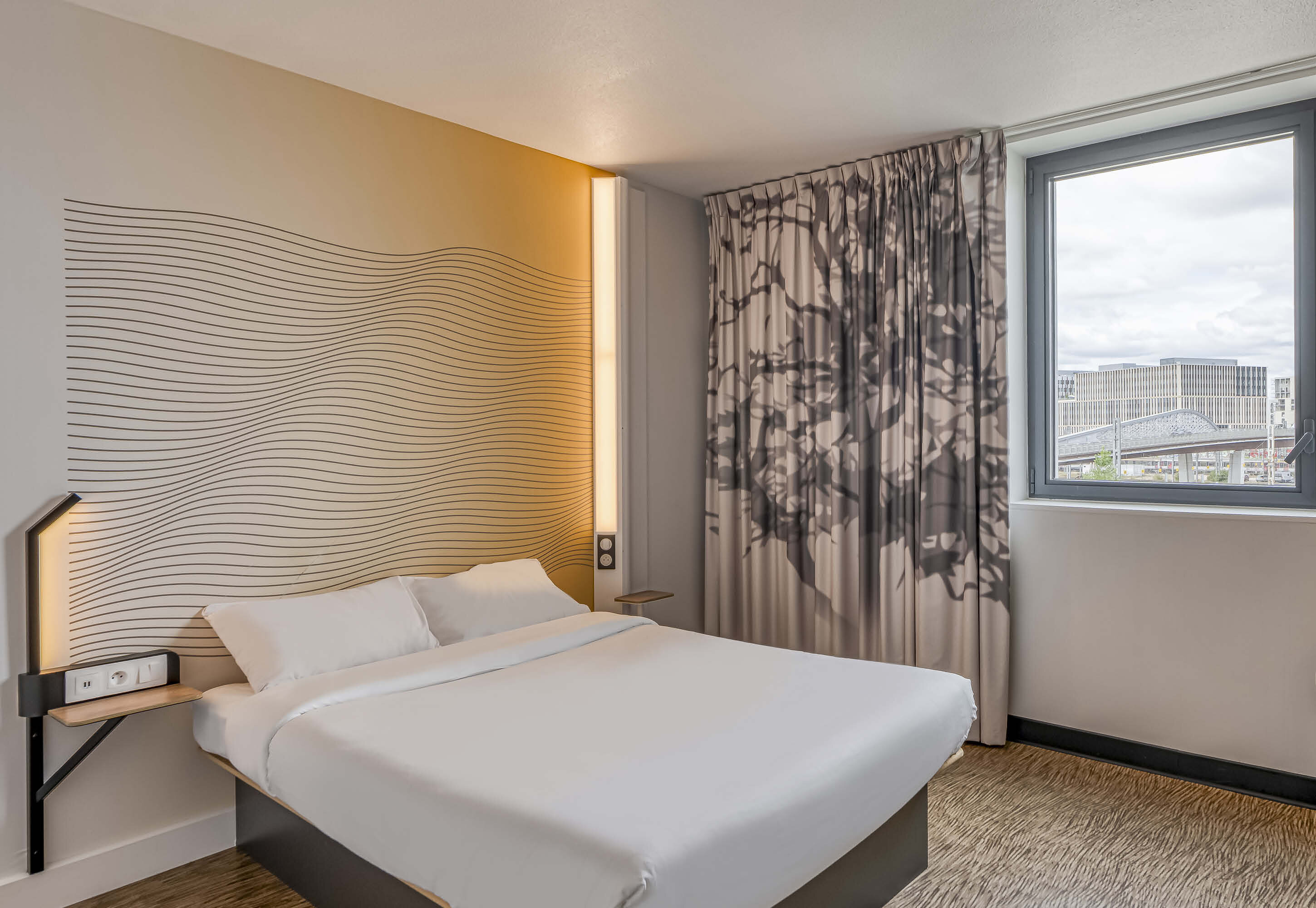 Фото B&B HOTEL Bordeaux Centre Gare Saint-Jean