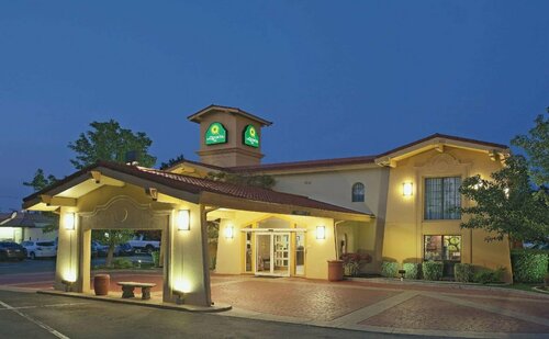Гостиница La Quinta Inn by Wyndham Salt Lake City Midvale в Мидвейле