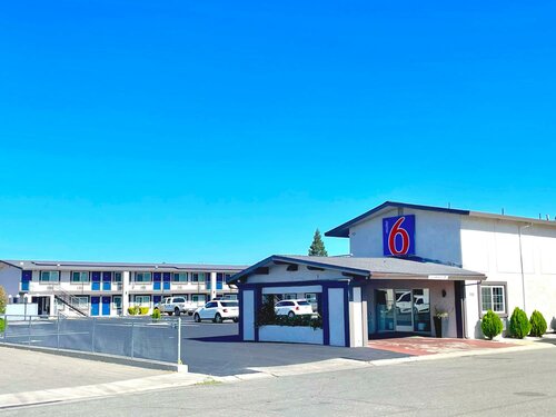 Гостиница Days Inn by Wyndham Yuba City в Юба Сити