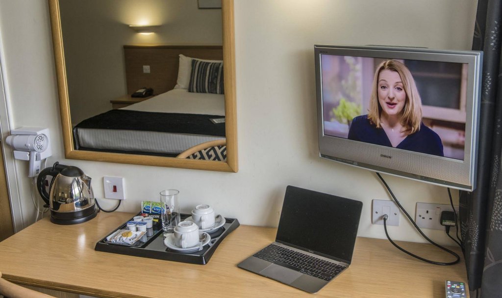 Фото отеля 2