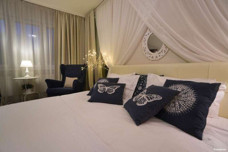 Фото Вернисаж