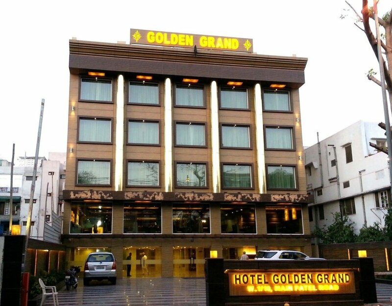 Гостиница Hotel Golden Grand в Дели