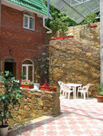 Guest House Cascade (ulitsa Sofyi Perovskoy, 37/39), hotel