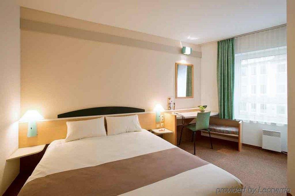 Фото B&b Hotel Bremen-Altstadt