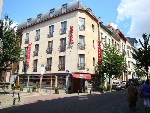 Внешний вид отеля Beverly Hills Hotel в Иксели, фото 5