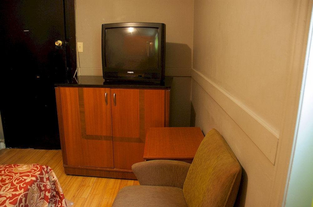 Фото Pantages Hotel Downtown Toronto