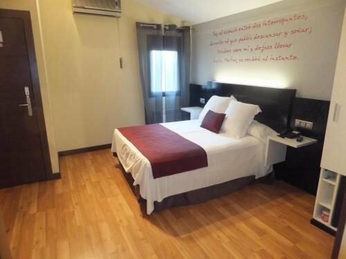 Гостиница Hotel El Doncel в Кастилия-Ла-Манча