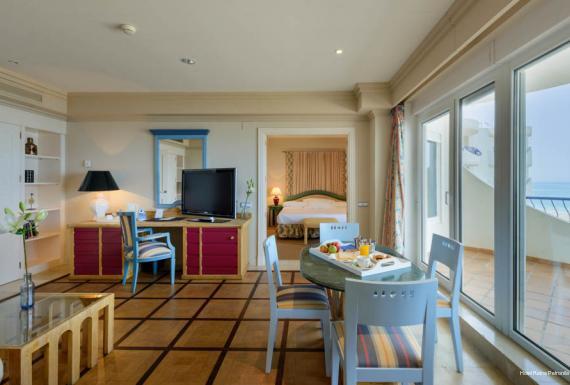 Фото Reina Petronila