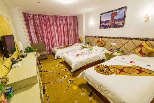 Фото отеля 1