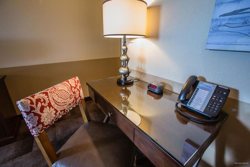 Фото Carlton Oaks Lodge, Ascend Hotel Collection