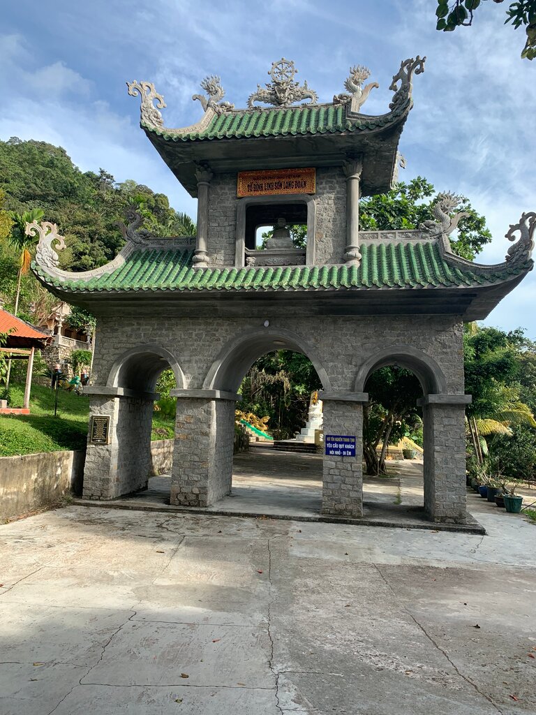 Pagoda Linh Son Truong Tho pagoda, Bình Thuận Province, photo