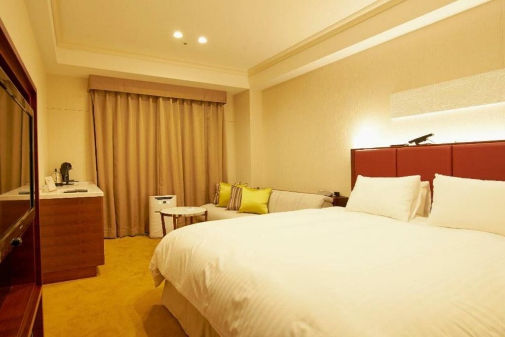 Фото Namba Oriental Hotel