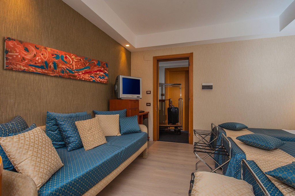 Фото Quality Hotel Rouge et Noir Roma