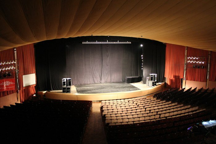 Concert hall Kommunalnoye uchrezhdeniye Kharkovsky gorodskoy Tsentr dosuga molodezhi, Kharkiv, photo