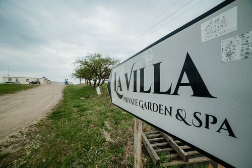 Гостиница La villa hill resort в Клуж-Напоке