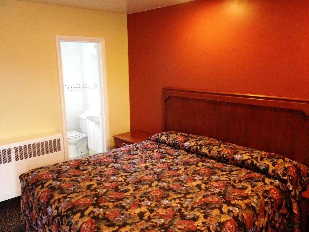 Фото Parkway Motel