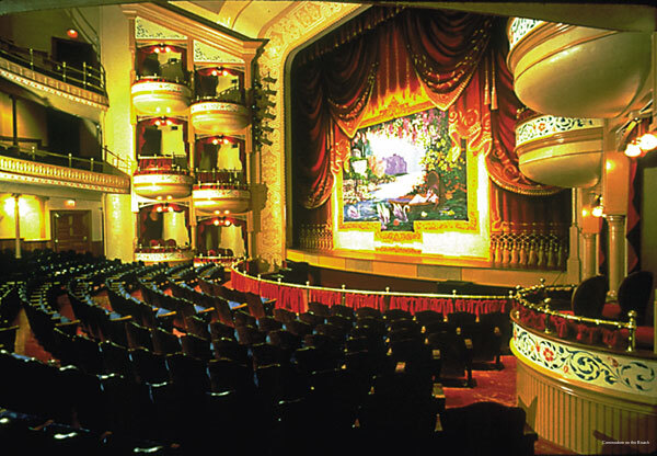 Фото Commodore on the Beach