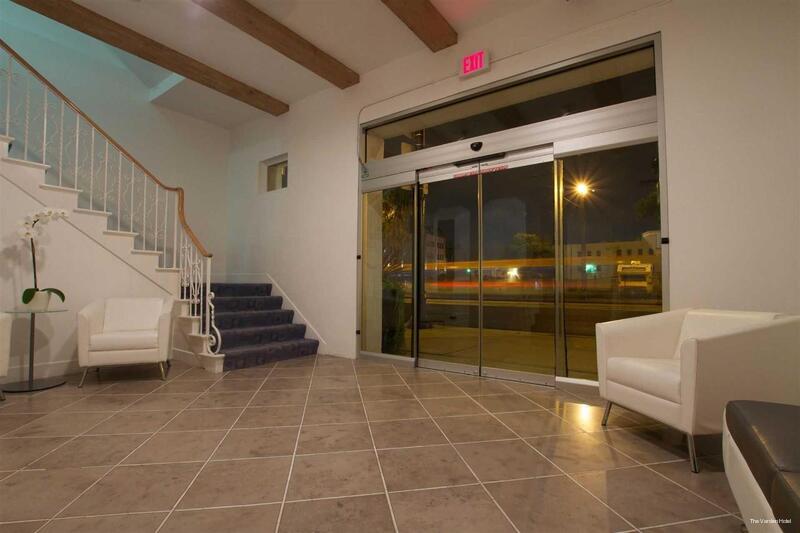 Фото The Varden Hotel