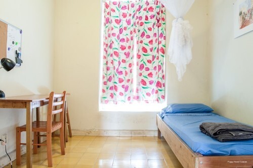 Фото Poppy Hostel Curacao