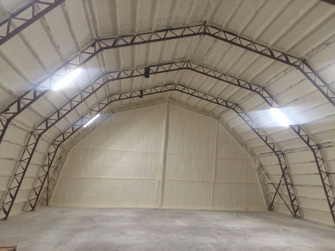 Ангар из пенопласта своими руками