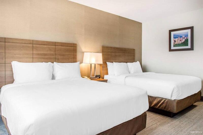 Фото Quality Hotel Dorval Aeroport