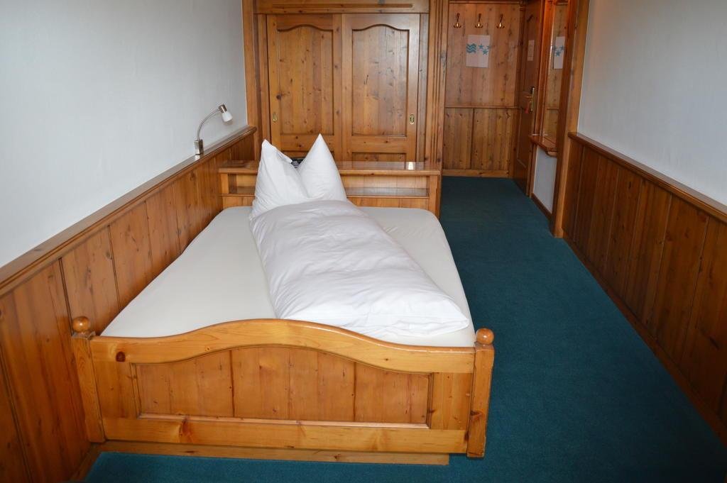 Фото Hotel zum Kreuz