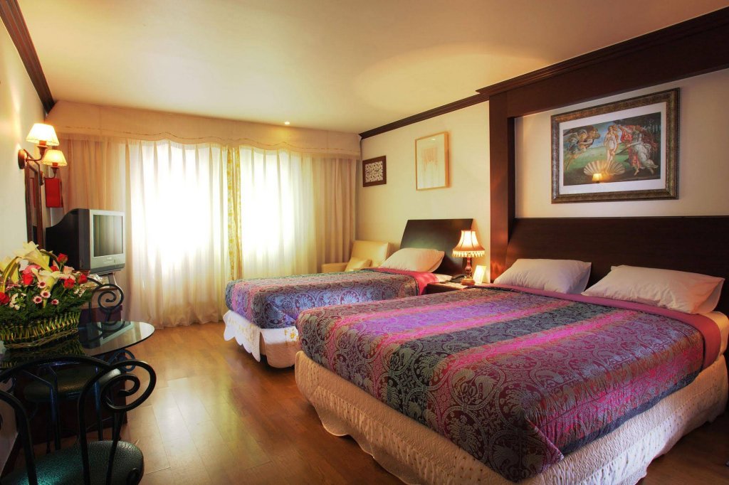 Фото отеля 3