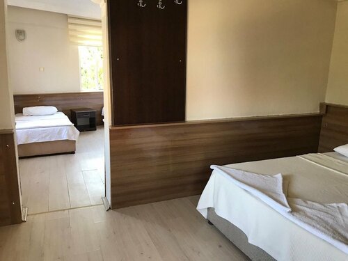 Гостиница Dolphin Yunus Hotel в Меркезэфенди
