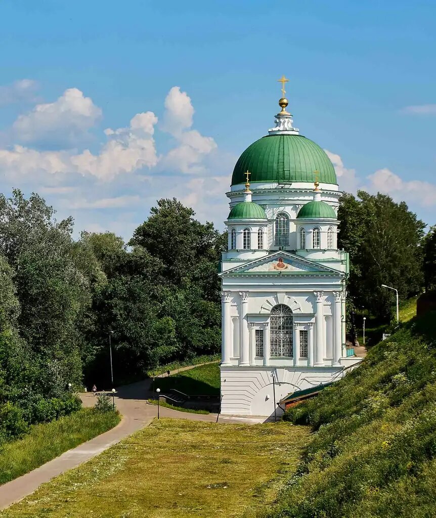 Православный храм Церковь Иоанна Предтечи, Саров, фото