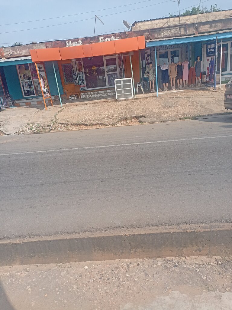 Beauty salon Salon exclusive, Accra, photo