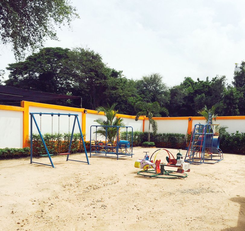 Фото Sunset Apartments