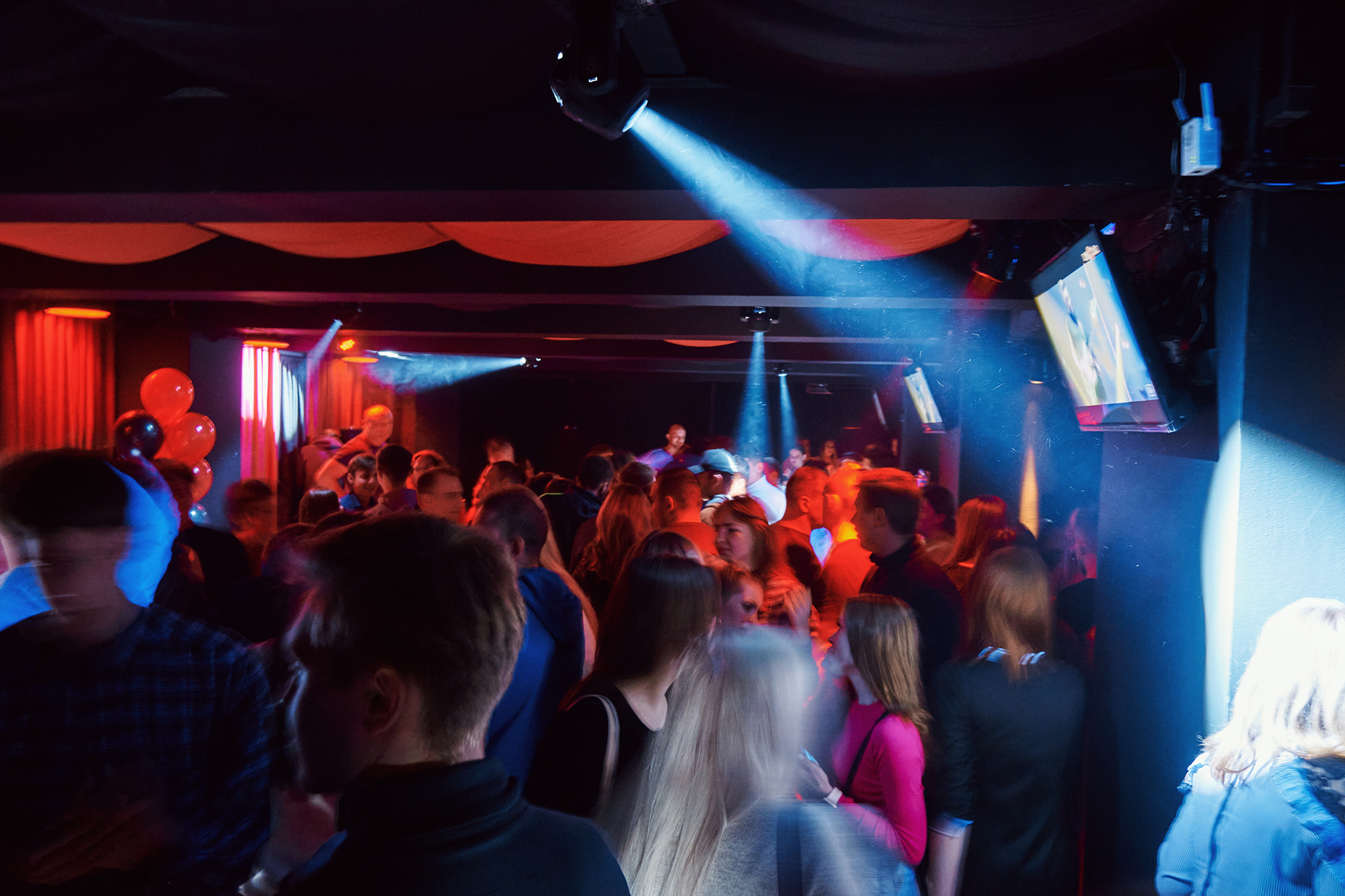 Конаковода жезөкшелер бар ма?