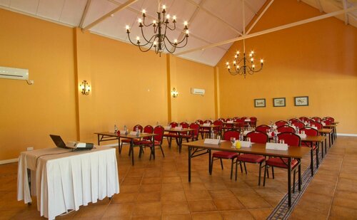 Гостиница Protea Hotel в Чинголе