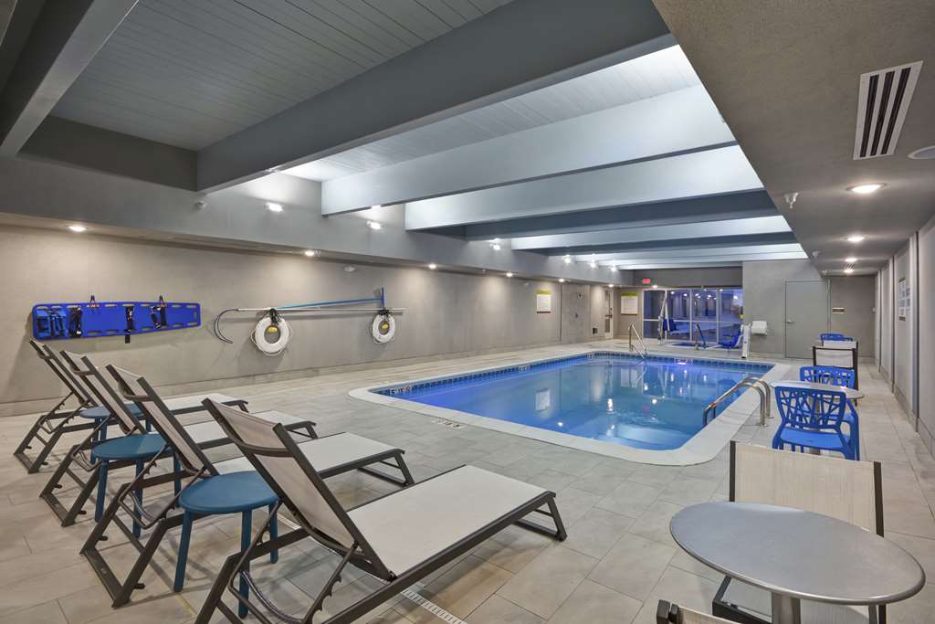Фото Home2 Suites by Hilton Grand Rapids North