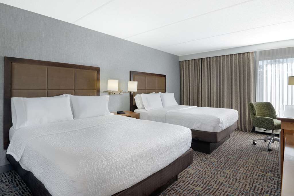 Фото Hampton Inn Tallahassee-Central