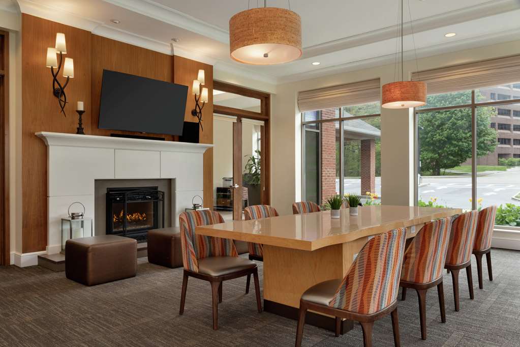 Фото Hilton Garden Inn Stony Brook