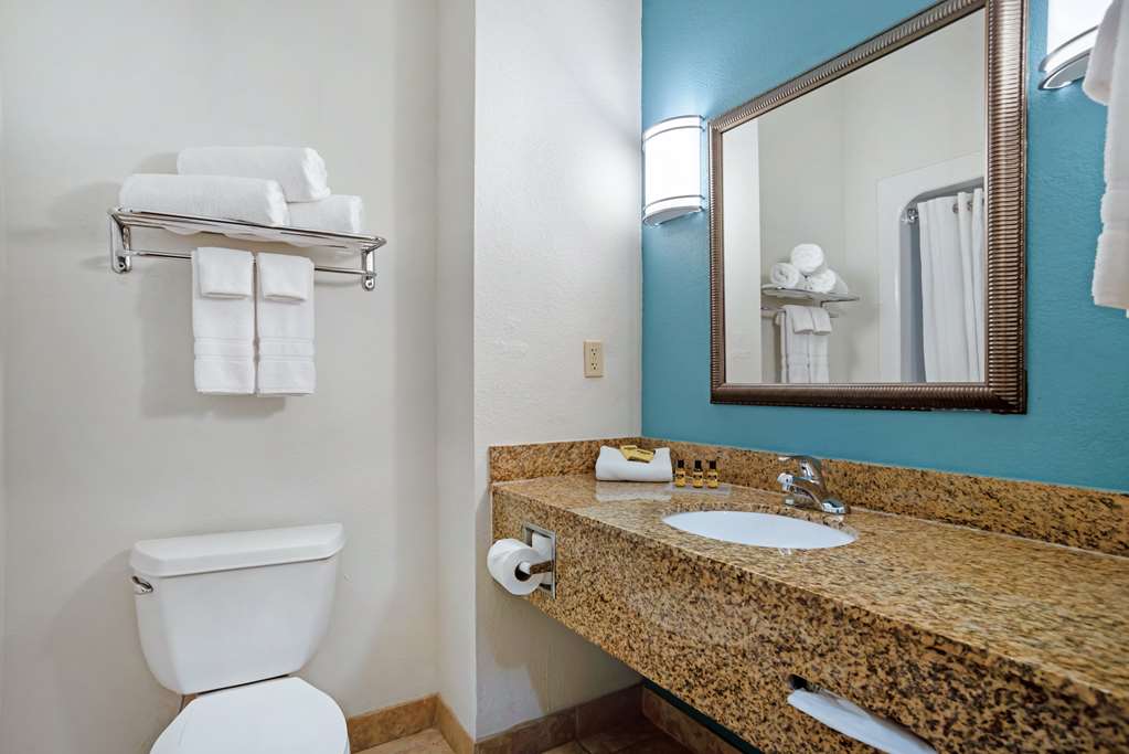 Фото Best Western Plus Blue Angel Inn