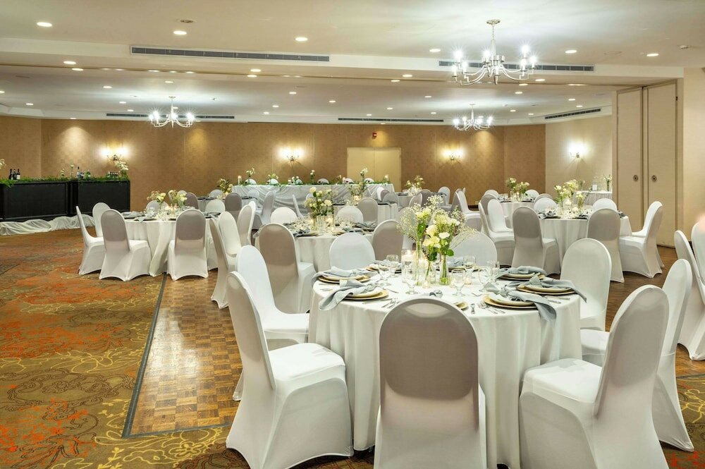 Фото Allure Hotel & Conference Centre, Ascend Hotel Collection