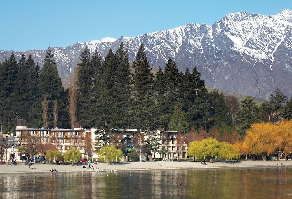 Фото Novotel Queenstown Lakeside