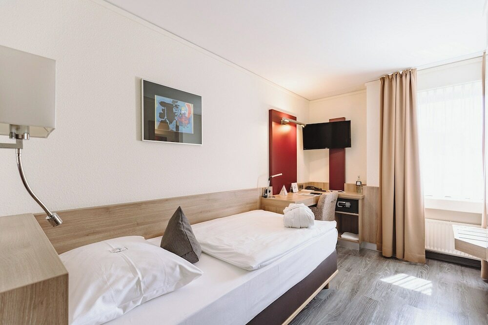 Фото Hotel Gustav Stresemann Institut