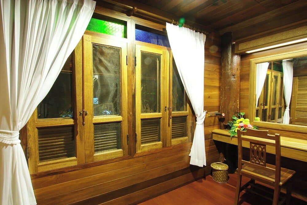 Фото Ruen Come In