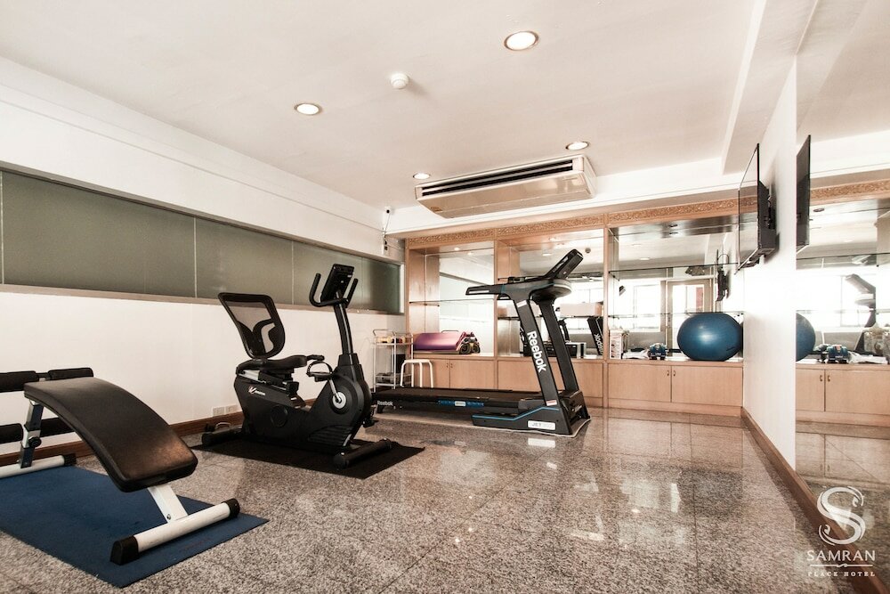 Фото Samran Place Hotel