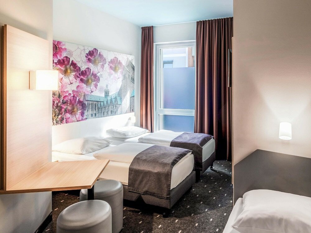 Фото B&b Hotel Hildesheim