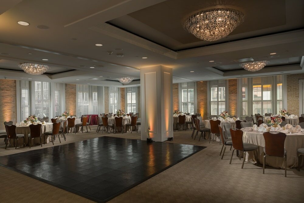 Фото Valencia Riverwalk