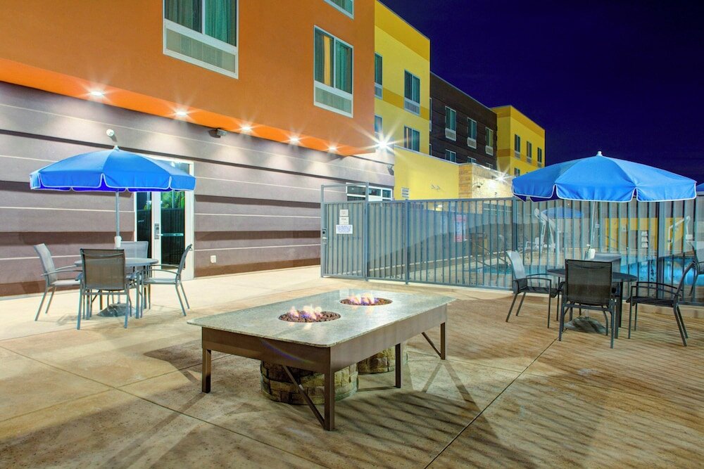 Фото Fairfield Inn & Suites by Marriott Bakersfield North/Airport